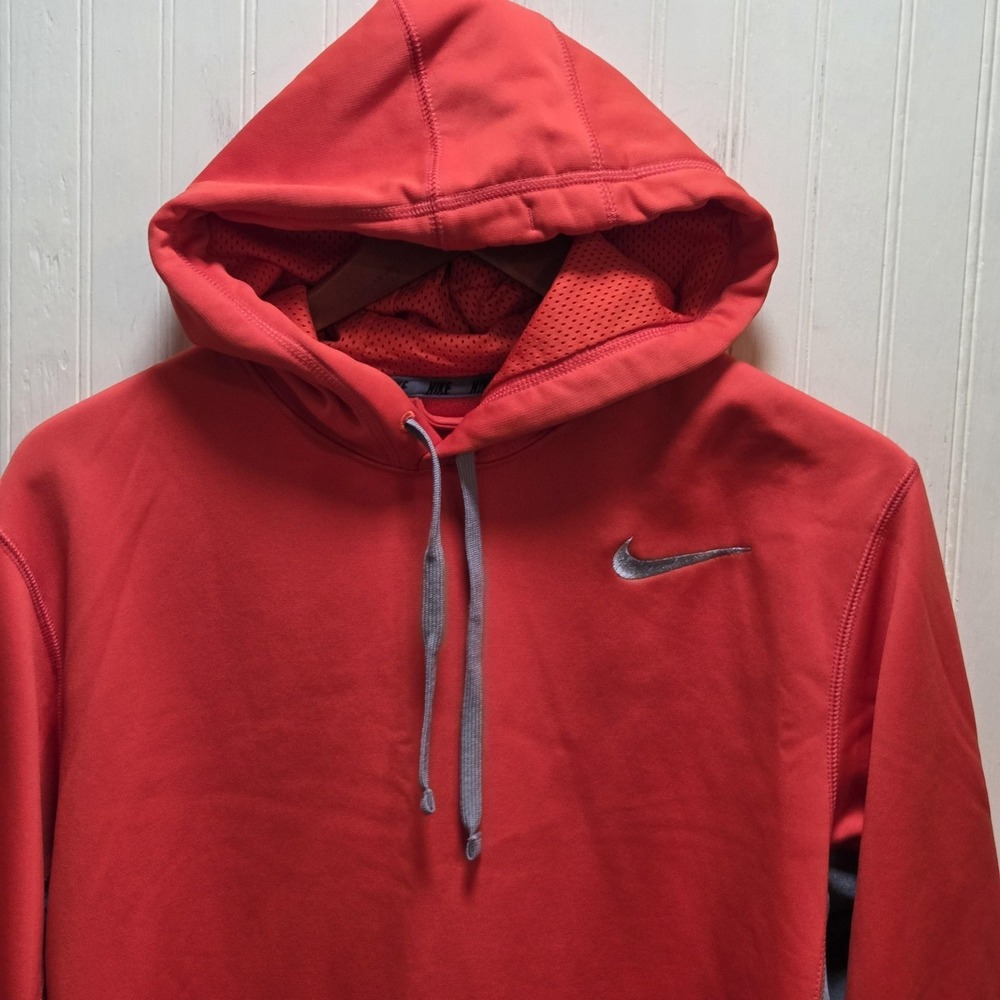 Nike Hoodie Mens Medium Red Therma-Fit Pullover‎ Fleece Sweatshirt Logo Athletic